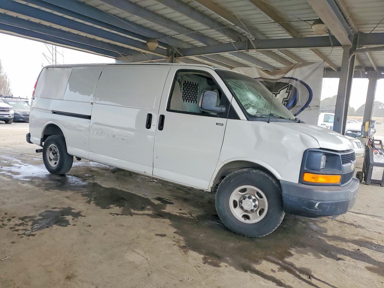 2015 Chevrolet Express G2500