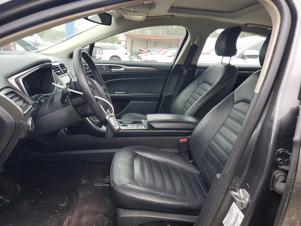 2017 Ford Fusion se