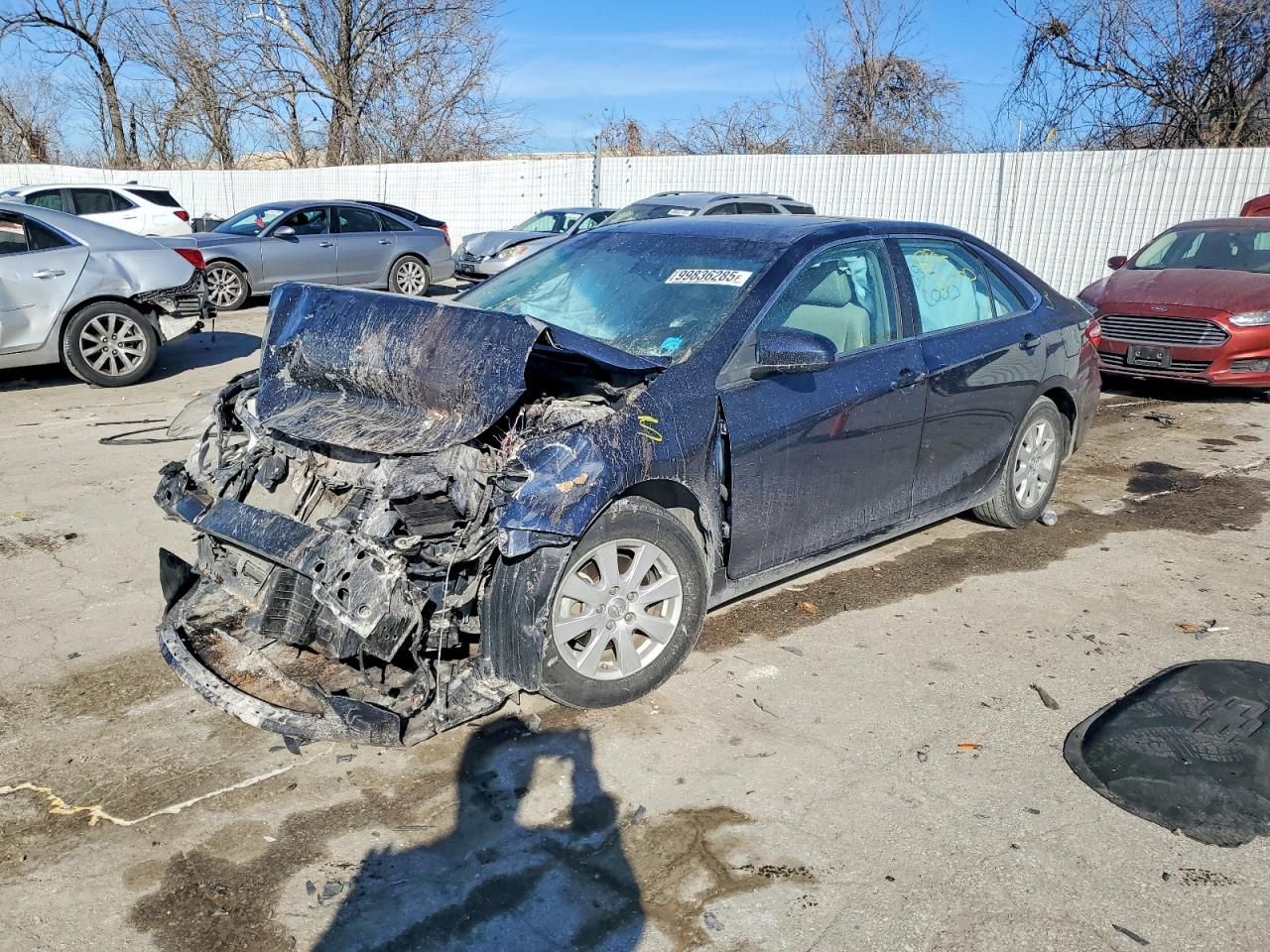 2016 Toyota Camry le