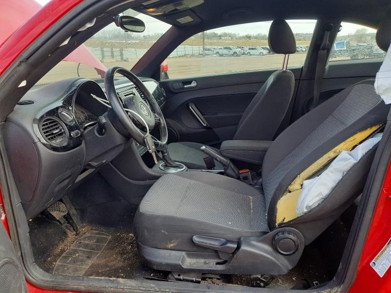 2019 Volkswagen Beetle s