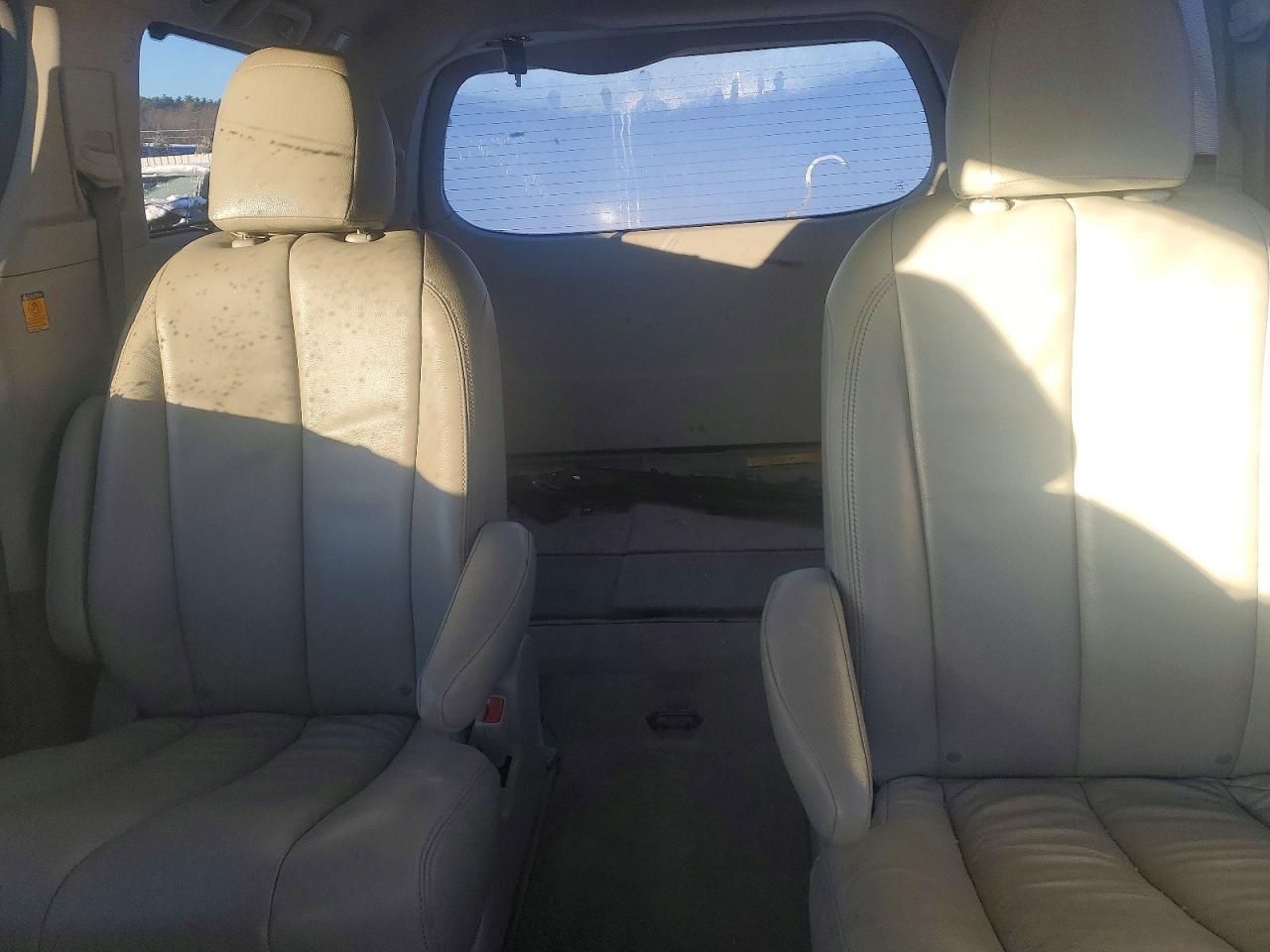 2013 Toyota Sienna le