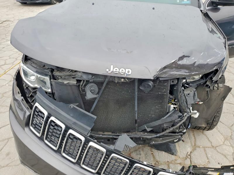 2021 Jeep Grand Cherokee Laredo