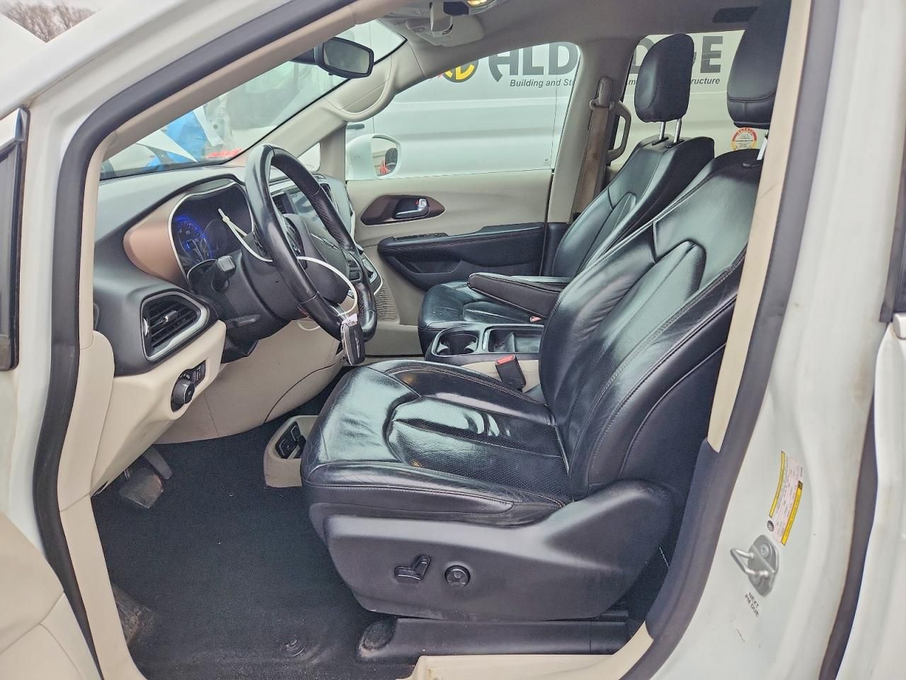 2018 Chrysler Pacifica Touring l