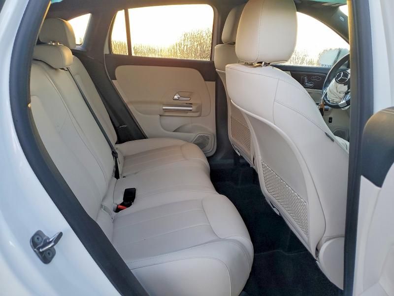 2025 Mercedes-Benz Gla 250