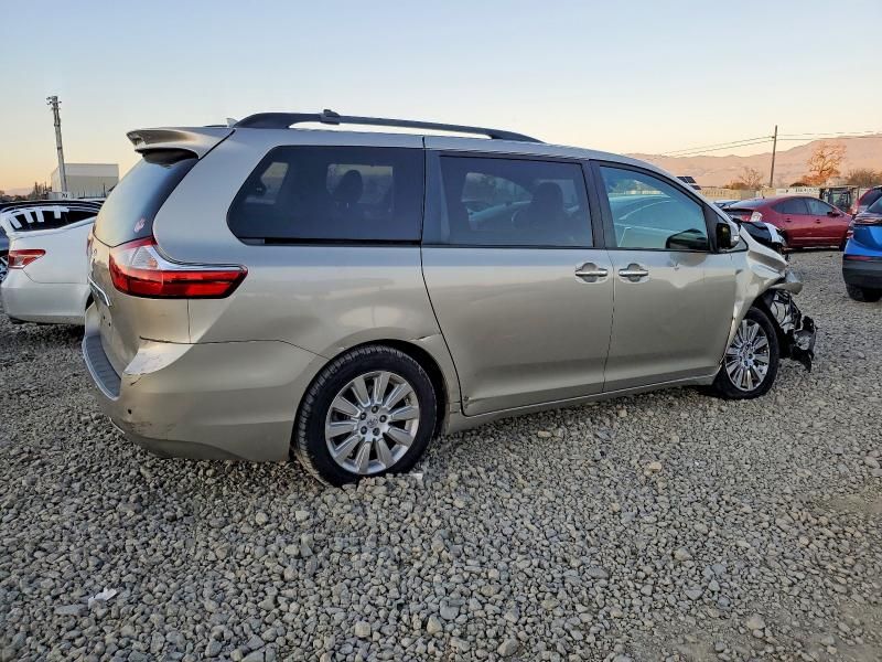 2015 Toyota Sienna