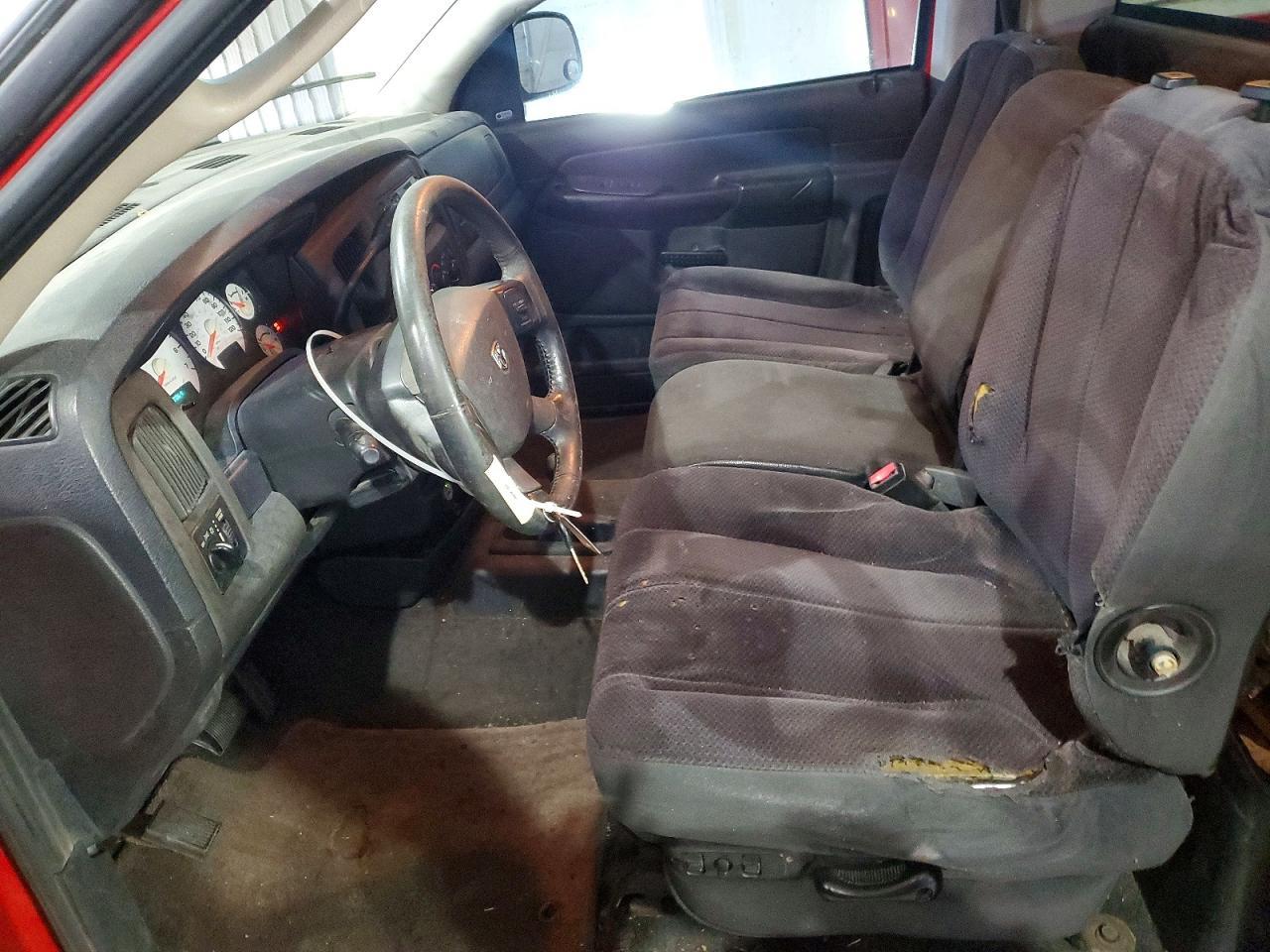 2004 Dodge RAM 1500 ST