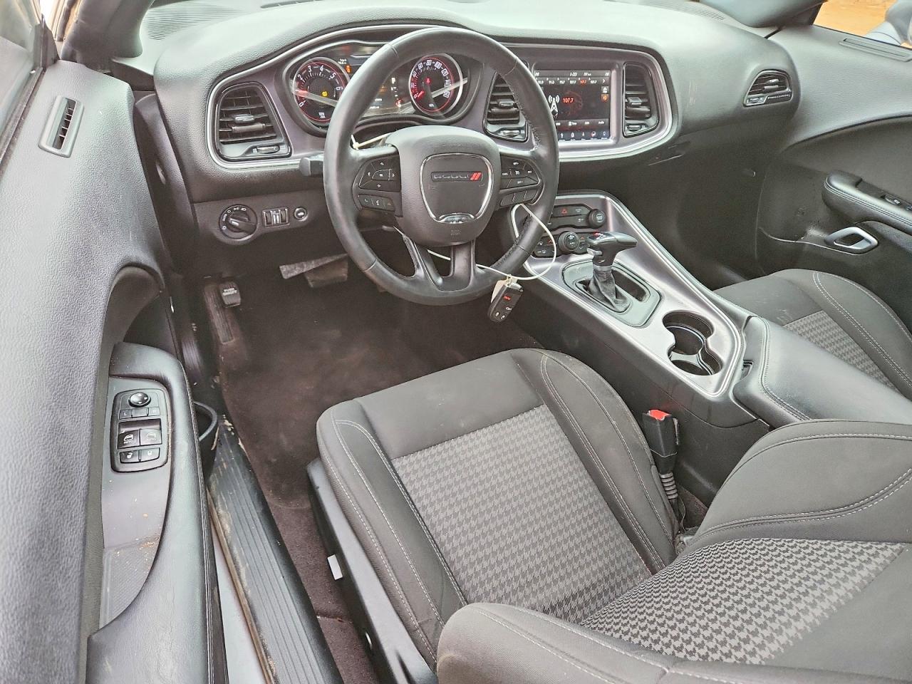 2018 Dodge Challenger sxt