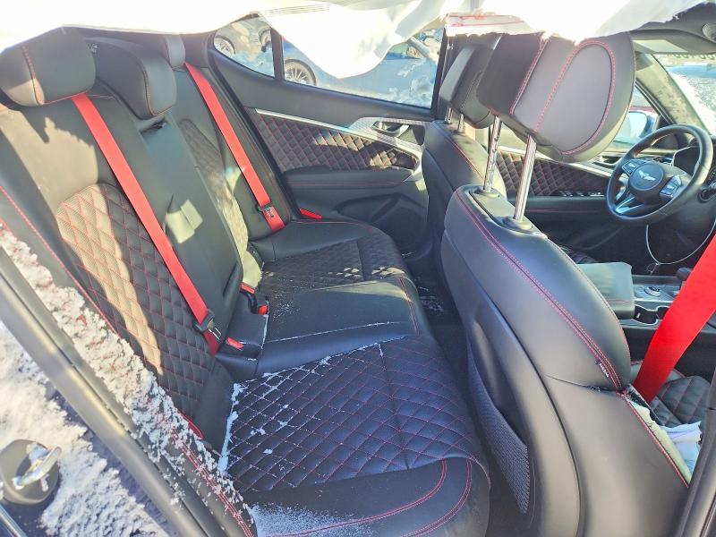 2022 Genesis G70 Base