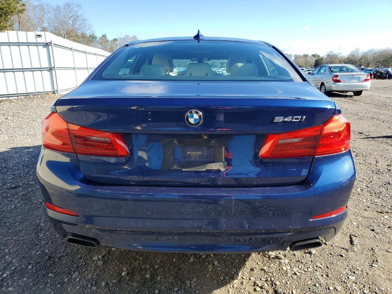 2018 BMW 540 i