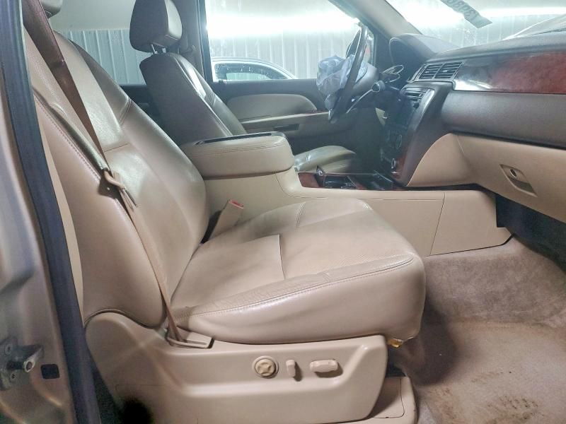 2009 Chevrolet Suburban K1500 ltz