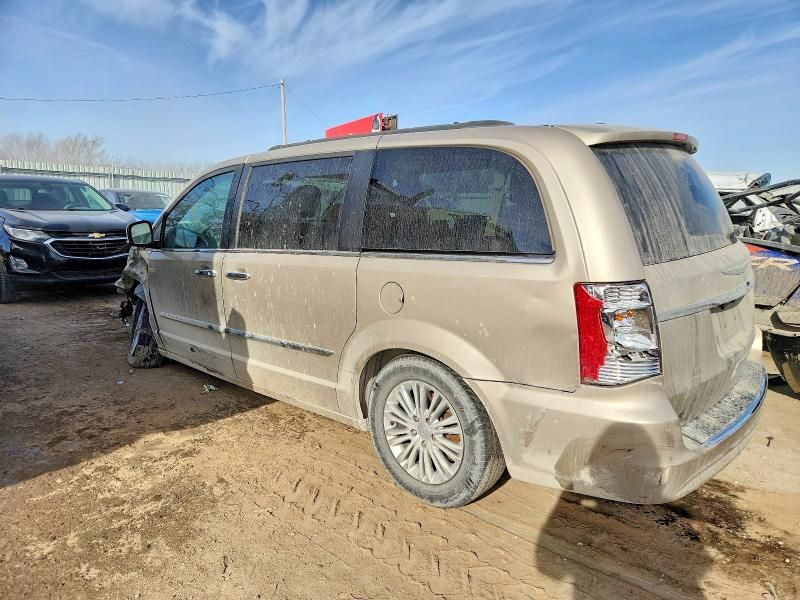 2015 Chrysler Town & Country Touring l