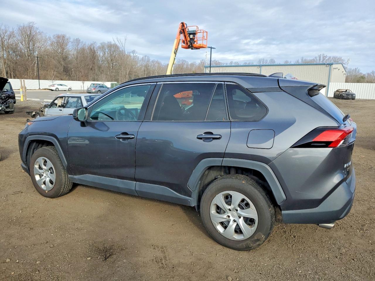 2020 Toyota Rav4 le