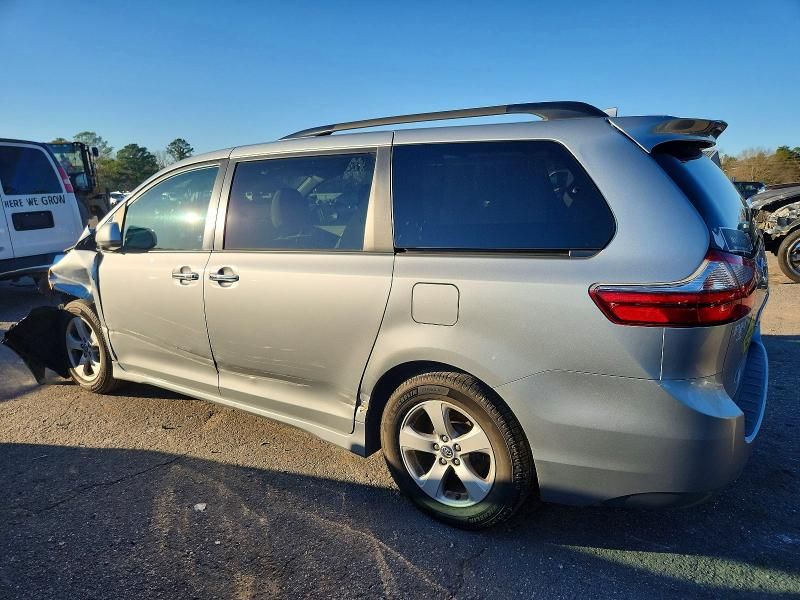 2020 Toyota Sienna le