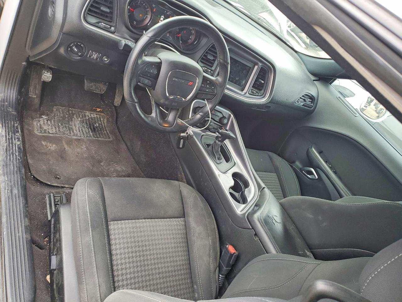 2018 Dodge Challenger sxt