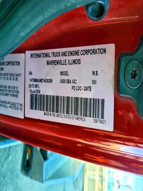 2007 International 4300 Rollback Truck