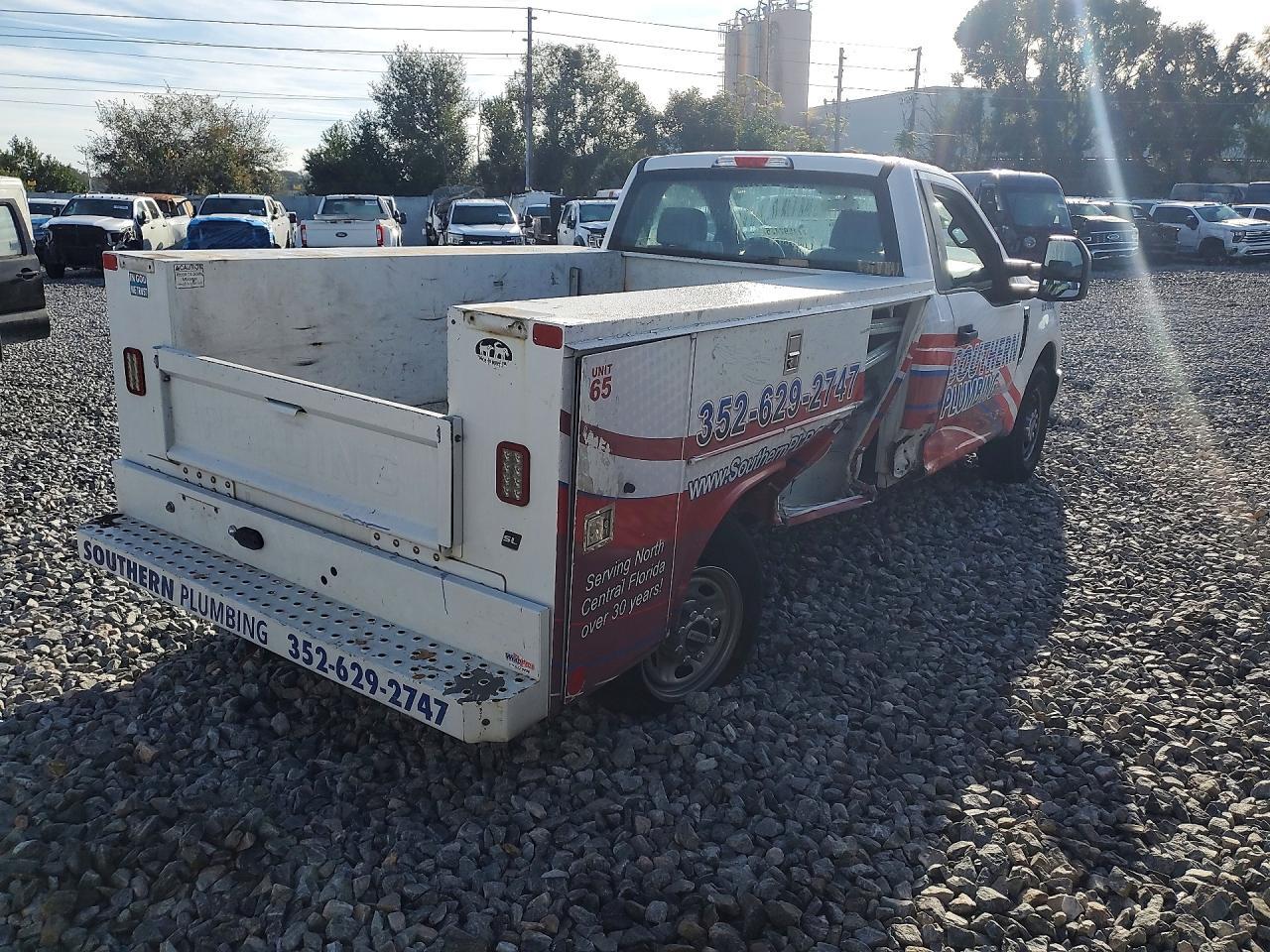 2017 Ford F250 Super Duty Utility / Service Truck