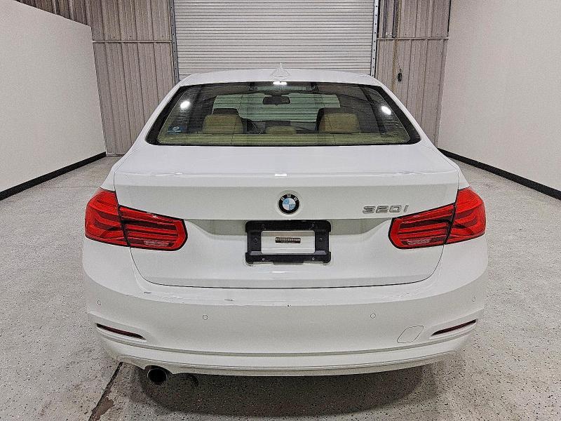 2016 BMW 320 i