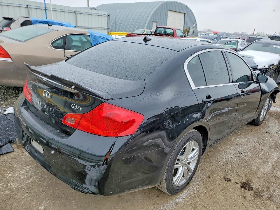 2013 Infiniti G37