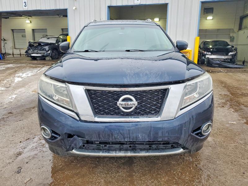 2016 Nissan Pathfinder s