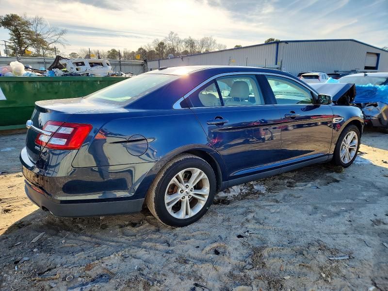 2016 Ford Taurus sel