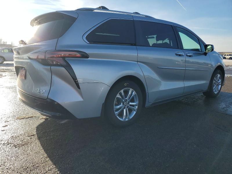 2023 Toyota Sienna Limited
