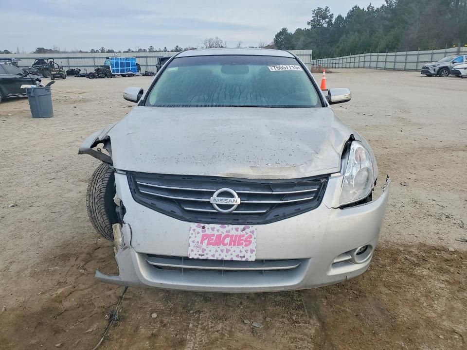 2010 Nissan Altima Base