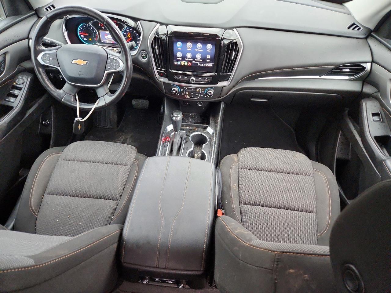2020 Chev Traverse lt