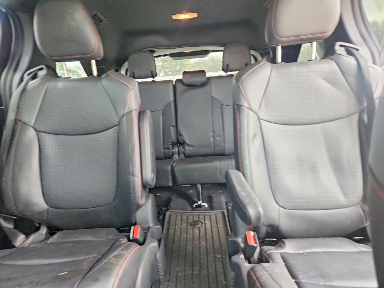 2023 Toyota Sienna xse