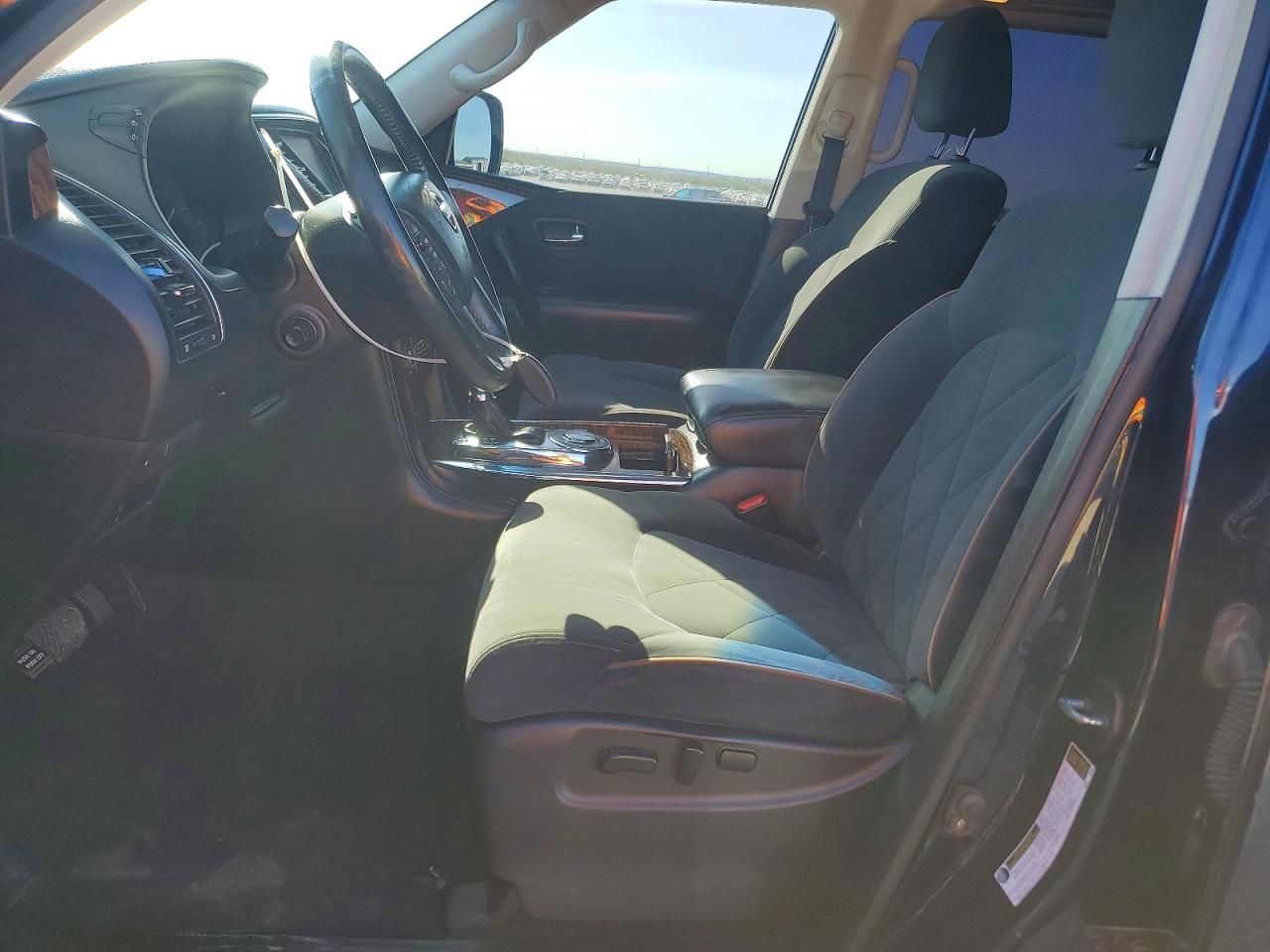 2017 Nissan Armada sv