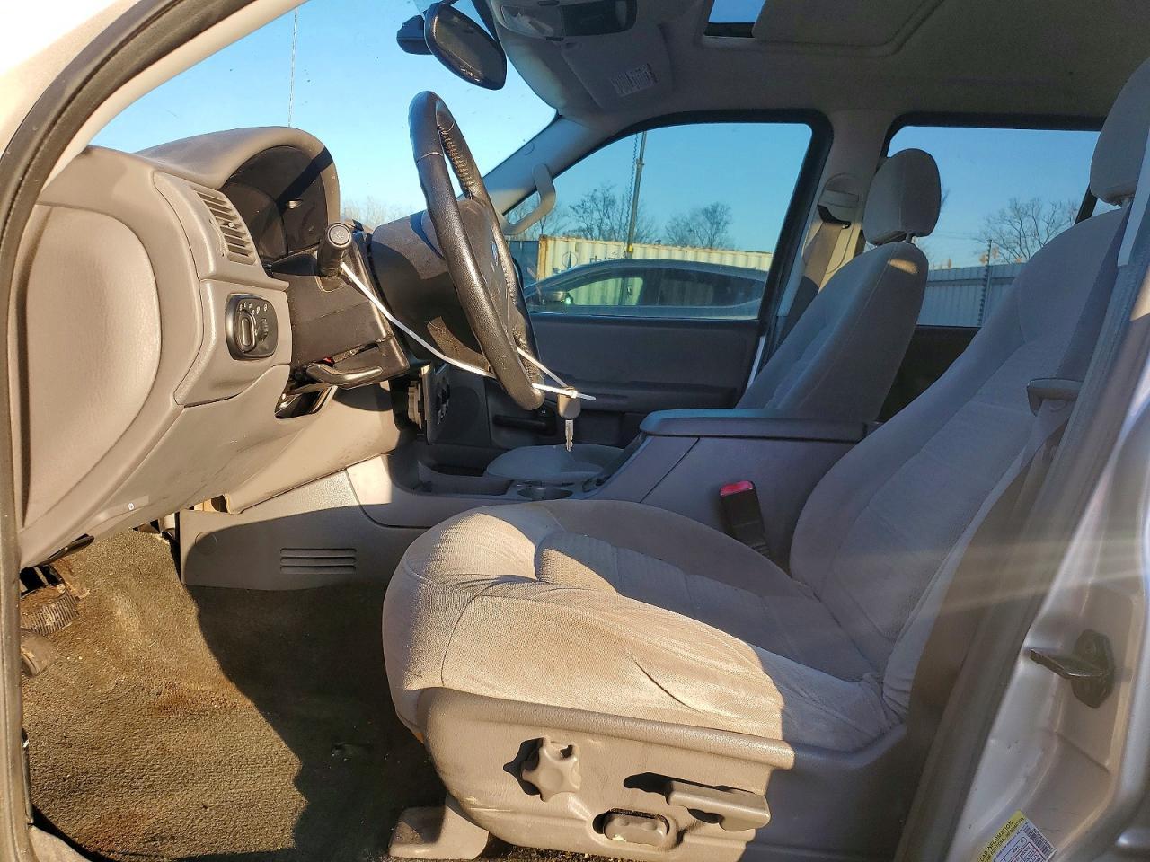 2005 Ford Explorer xlt
