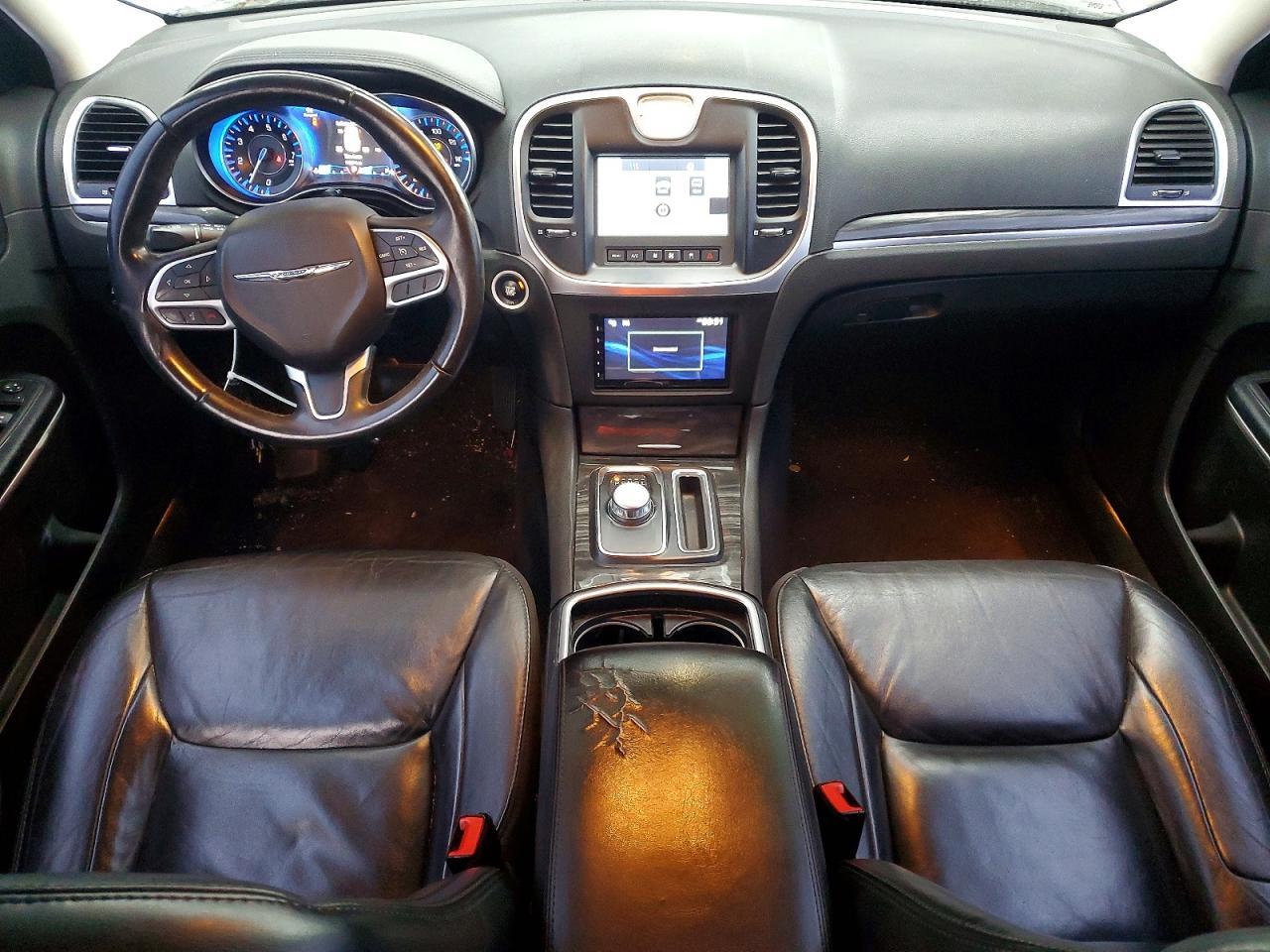 2017 Chrysler 300 Limited