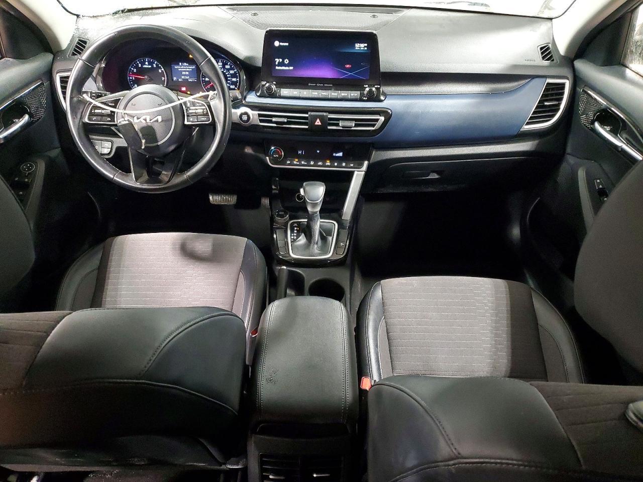 2022 KIA Seltos s