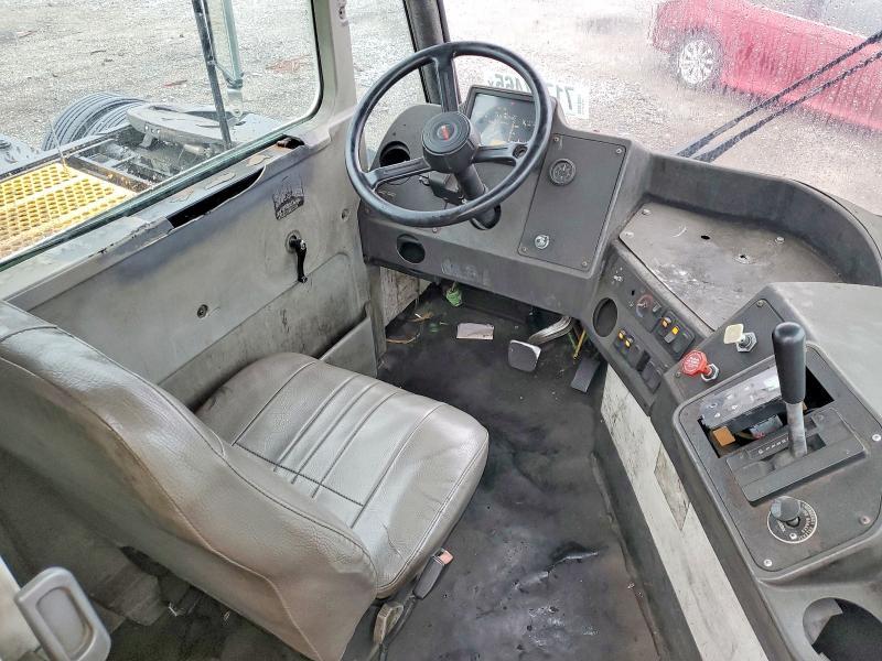 2016 Ottawa Yard Tractor 2016 Klhy Unknown-yard Truck