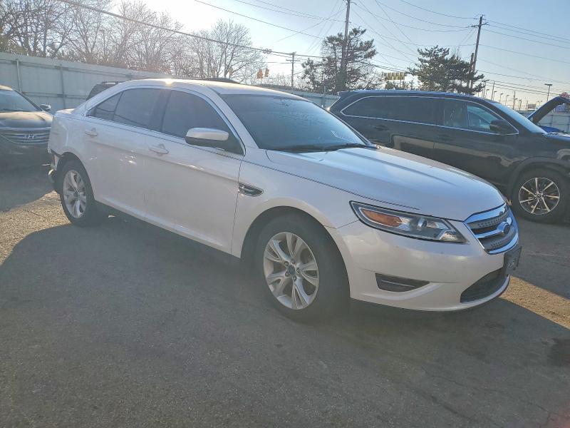 2012 Ford Taurus sel