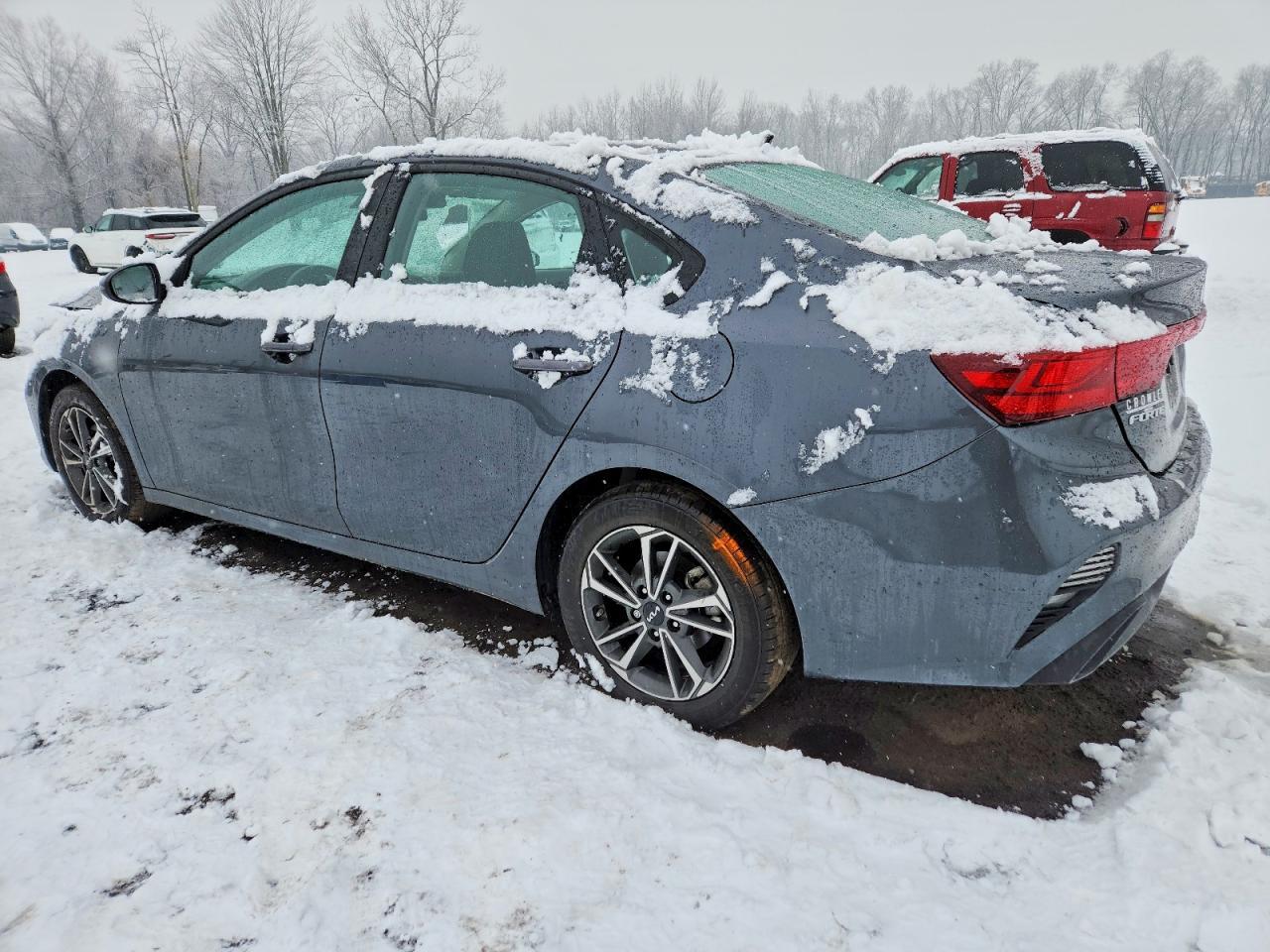 2023 KIA Forte lx