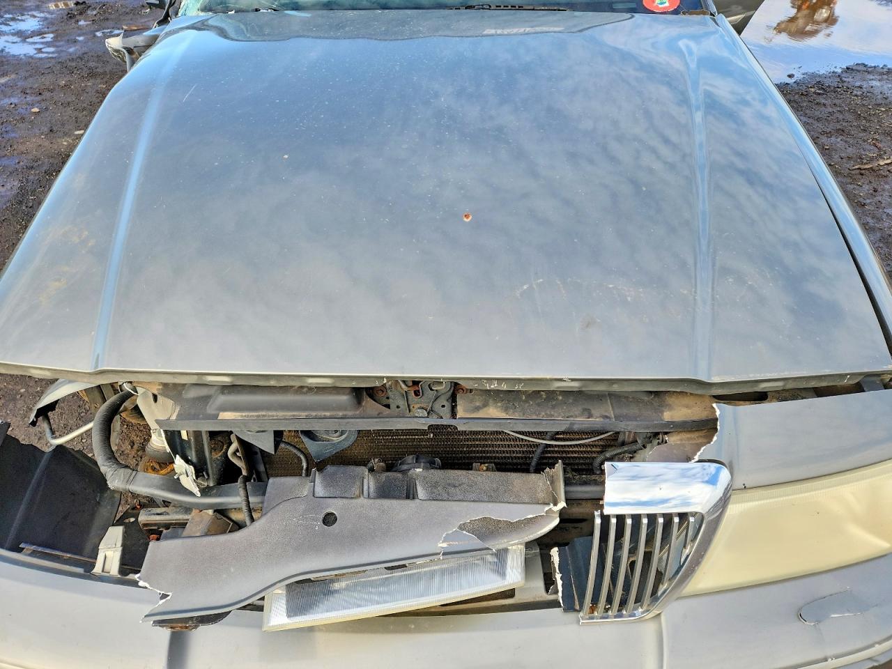 2003 Mercury Grand Marquis gs