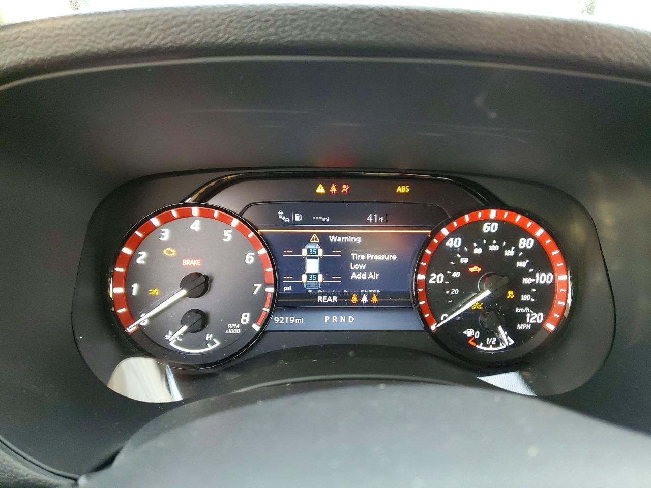 2023 Nissan Frontier s