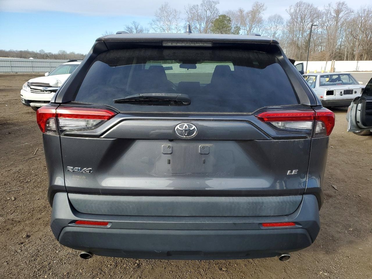 2020 Toyota Rav4 le