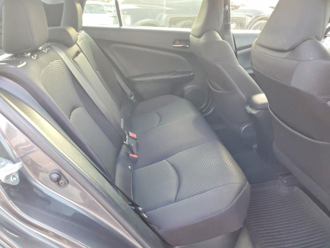 2020 Toyota Prius le