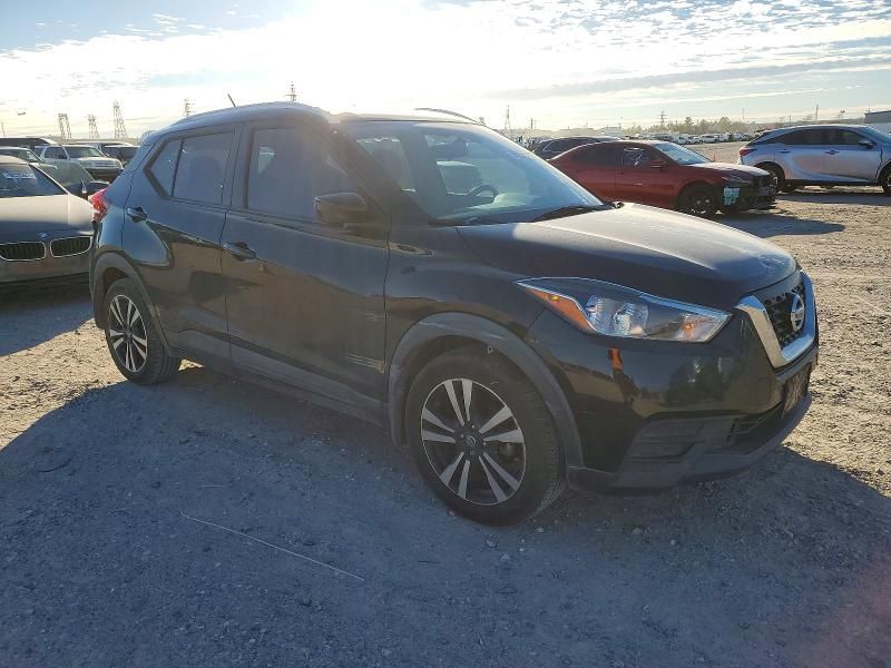 2018 Nissan Kicks s