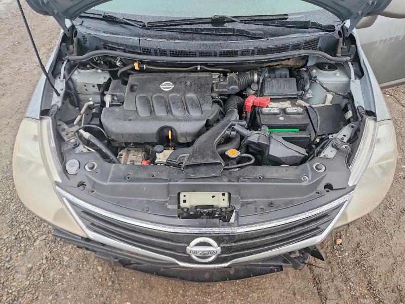 2010 Niss Versa