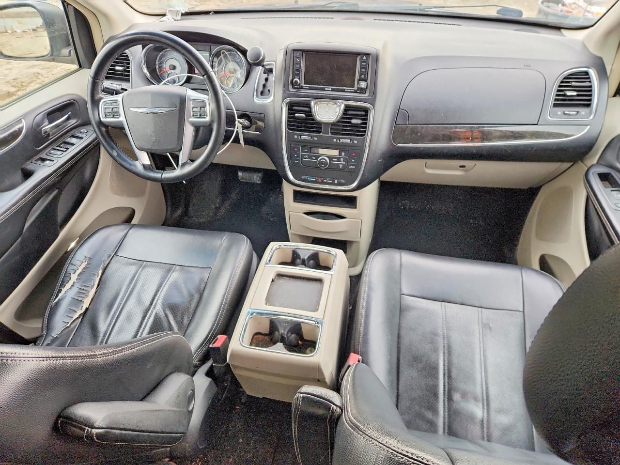 2012 Chrysler Town & Country Touring