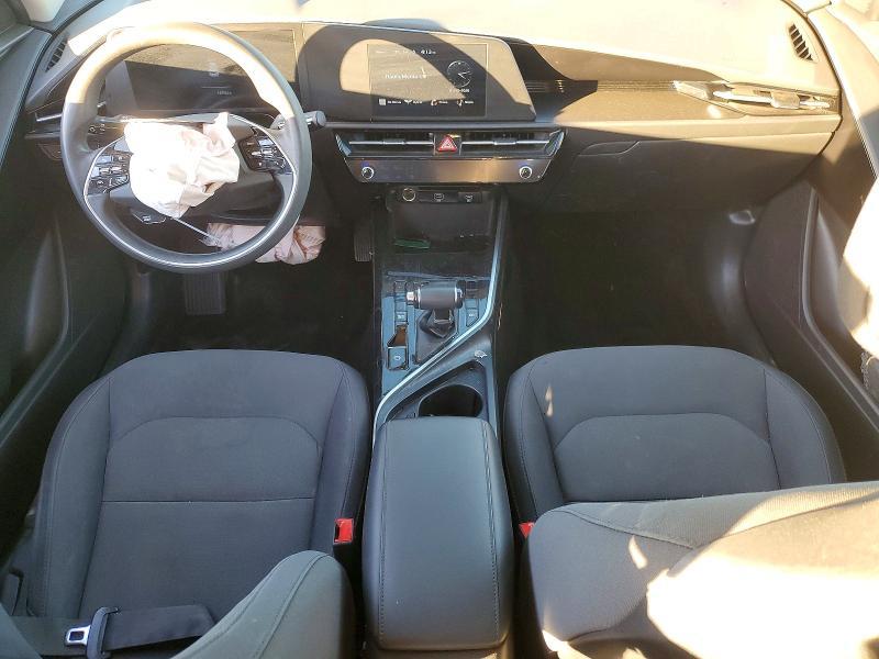 2023 KIA Niro lx