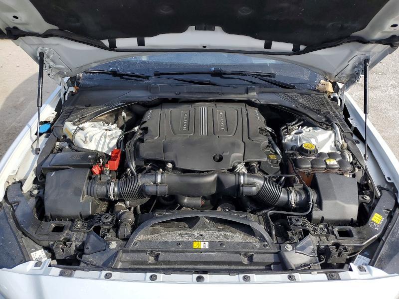 2017 Jaguar Xe First Edition