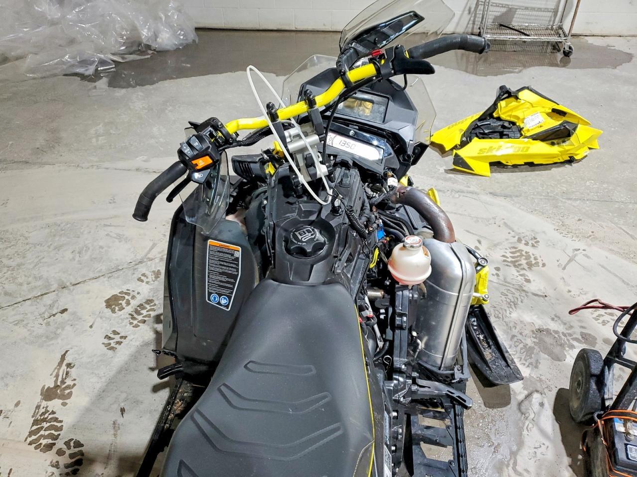 2022 Skidoo 2022 Skidoo Renegade