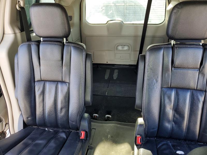 2014 Chrysler Town & Country Touring