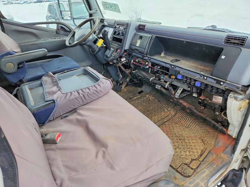 2010 Mitsubishi FE140