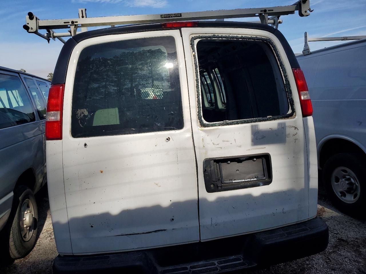 2020 Chevrolet Express G2500