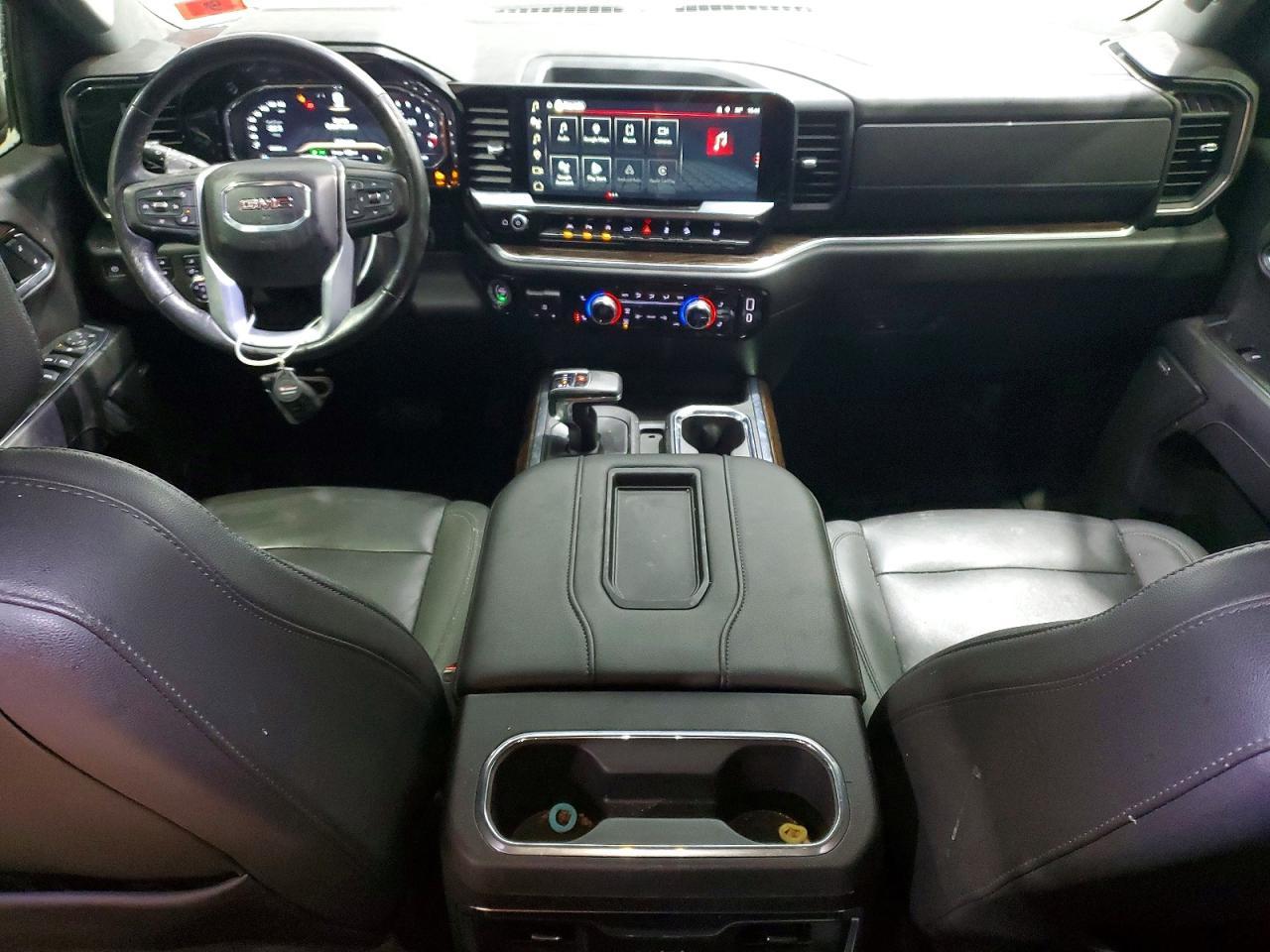 2022 GMC Sierra K1500 Elevation