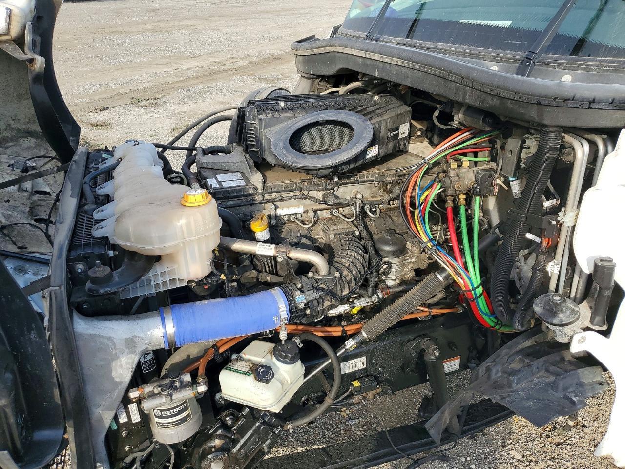 2022 Freigliner 2022 Freightliner Cascadia 126 Semi Truck